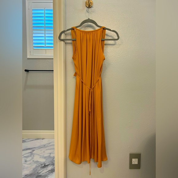LOFT Gold/Mustard midi dress-NWT - Picture 5 of 9